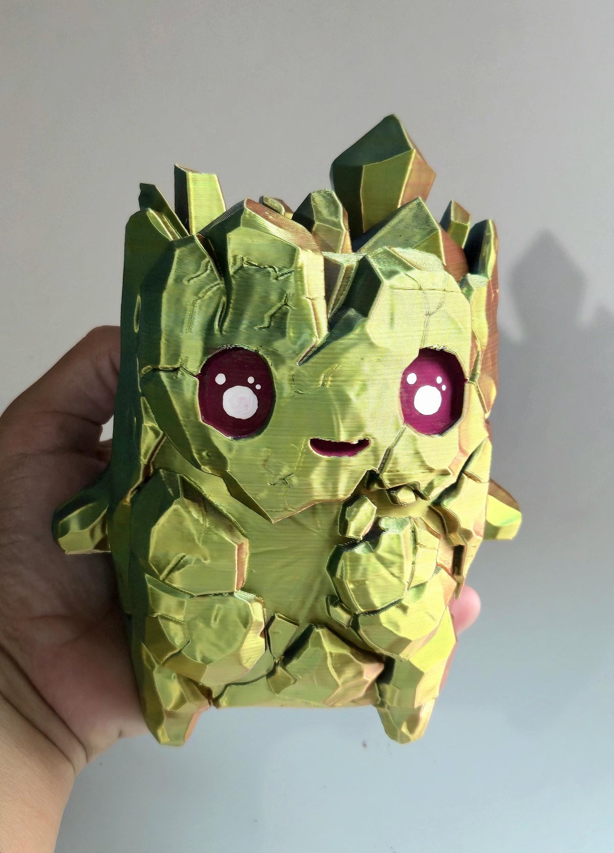 Large Holographic Zero Point Sprite – Color Shifting 3D Printed Sprite – Hand Painted Eyes – Kawaii Gamer Desk Decor – Collectible Figure